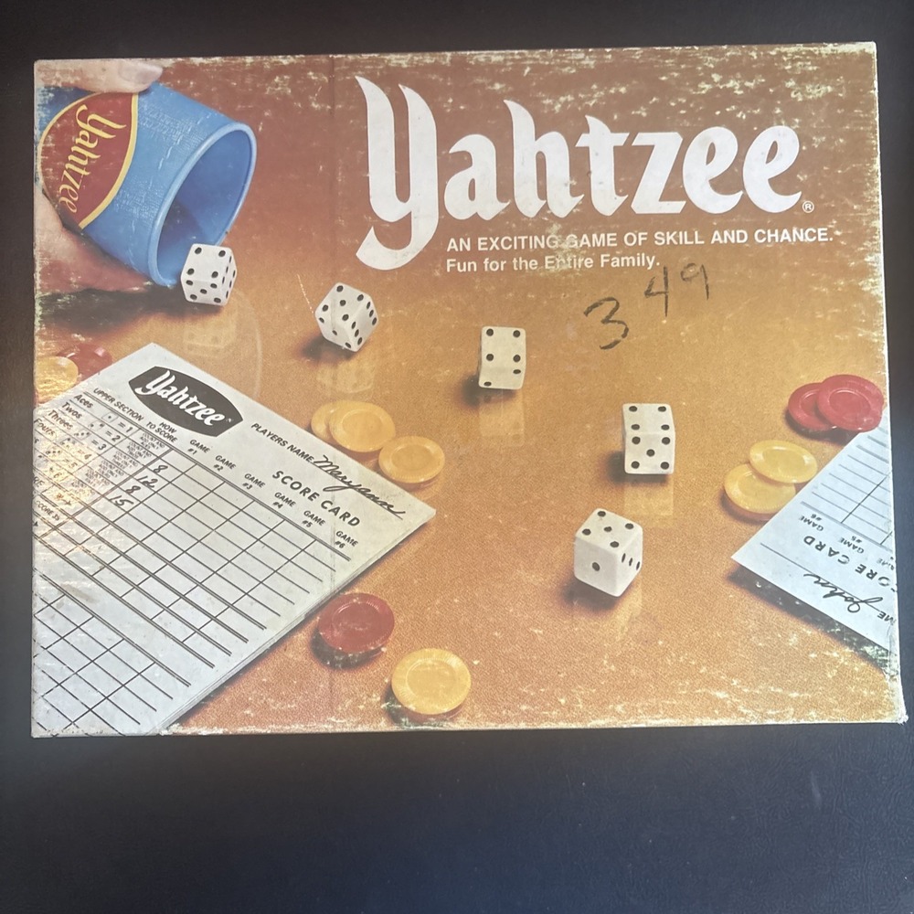 Vintage YAHTZEE dice game - Milton Bradley 1975 - COMPLETE